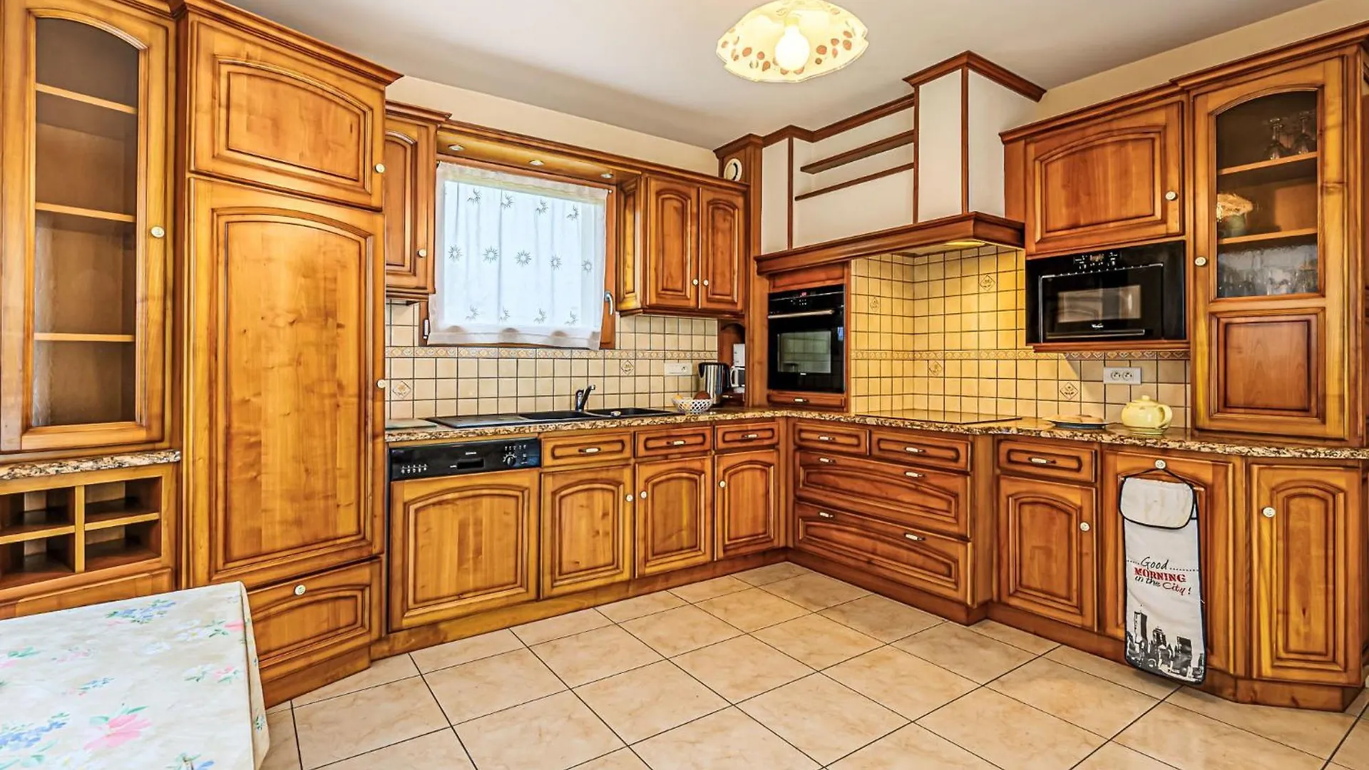 Apartment Appartement Le Prat By Interhome ギデル