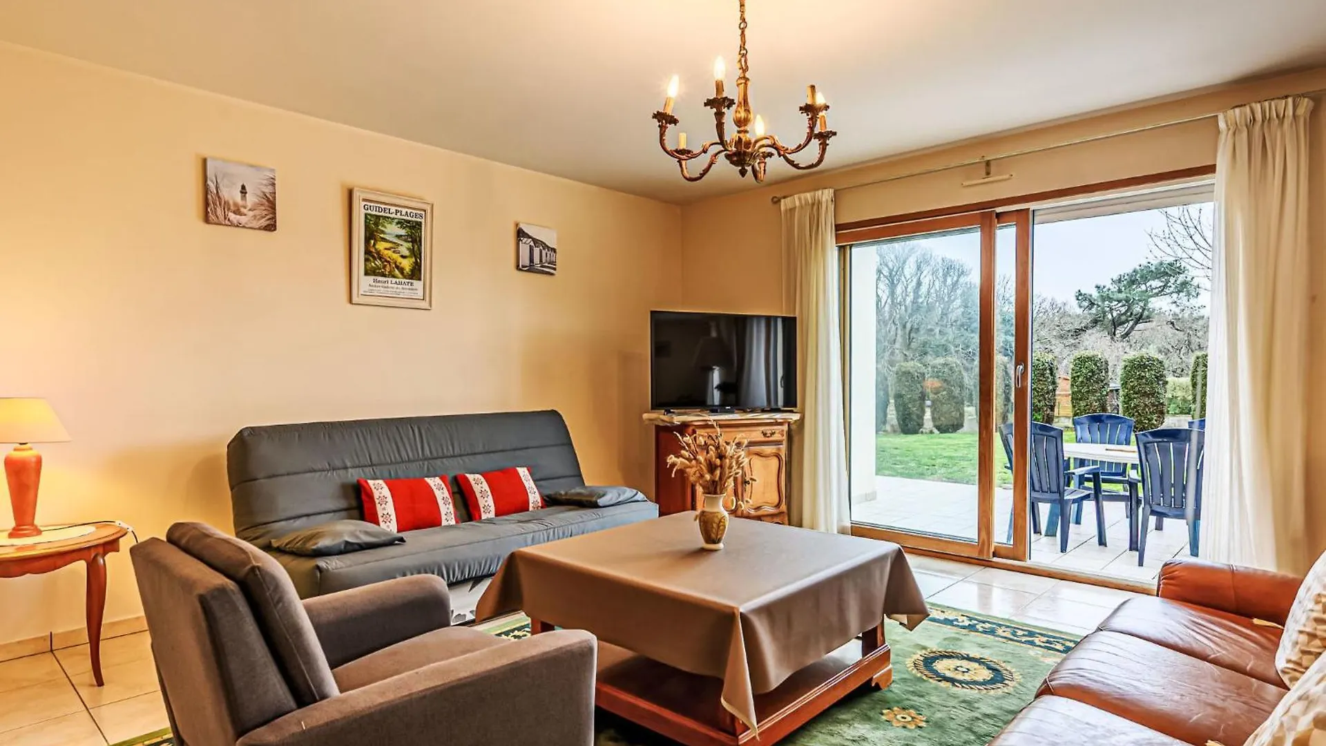 Apartment Appartement Le Prat By Interhome ギデル フランス